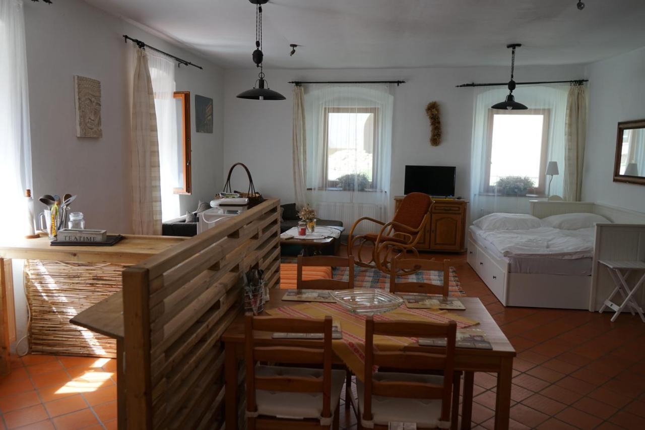 Apartmany Statek Cimer Exterior photo